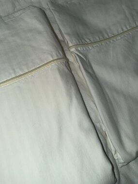 Vtg Fieldcrest Charisma Standard
Pillowcases Imperial Stripe Ivory Supima
USA